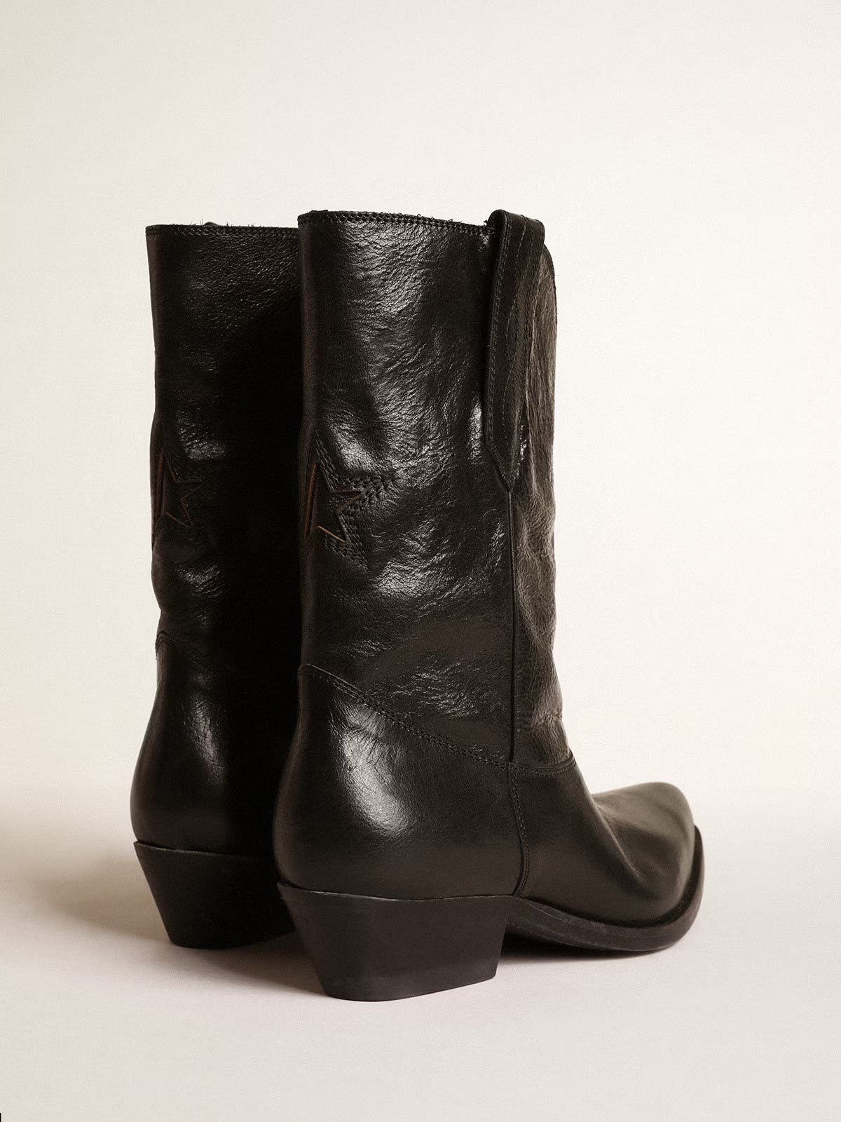 golden-wish-star-low-shiny-leather-upper