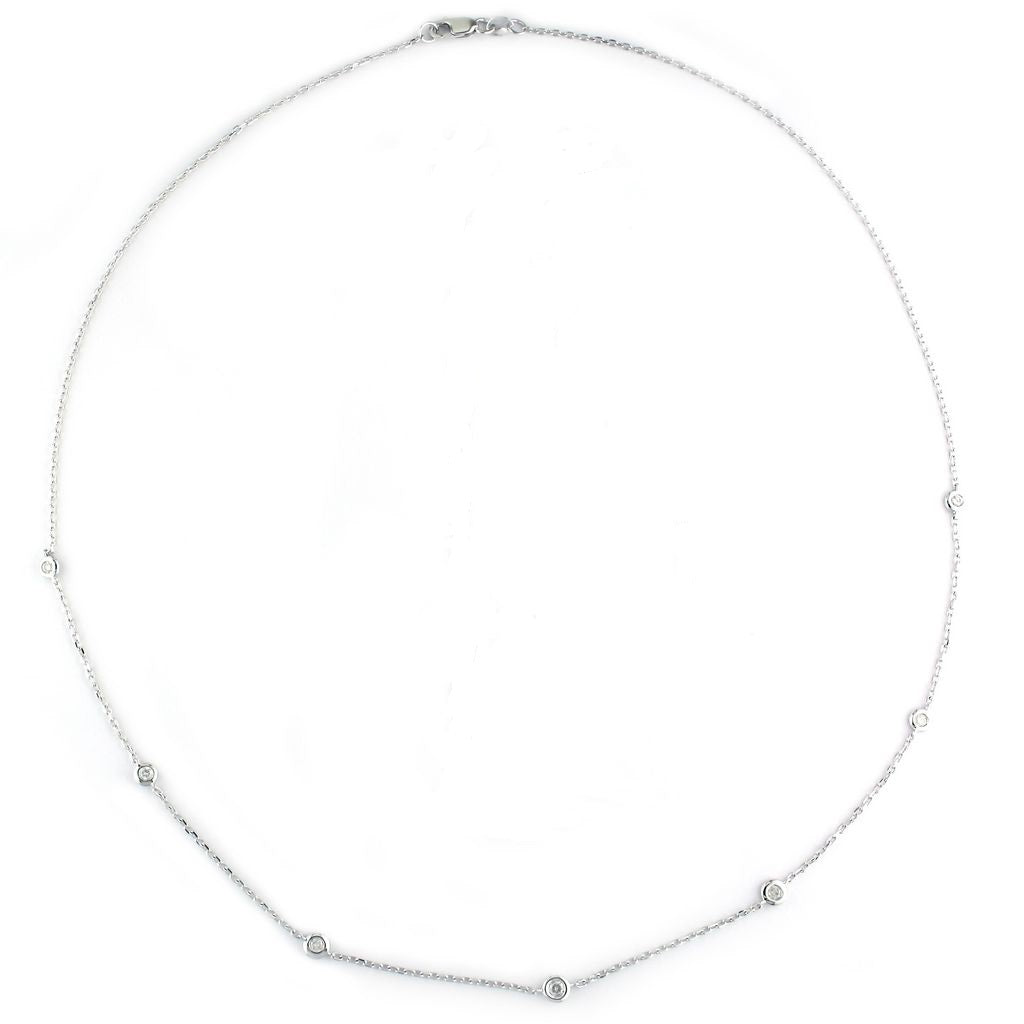 Collar plata con 7 brillantes entre medio de la cadena