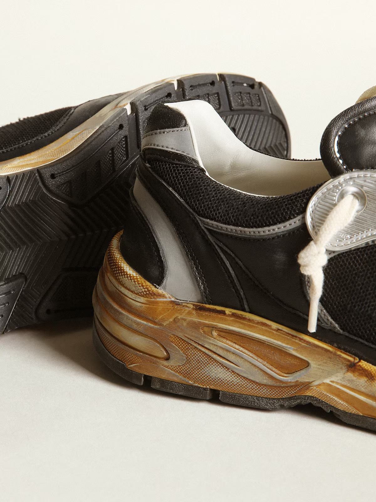 RUNNING DAD NET AND SUEDE UPPER LEATHER