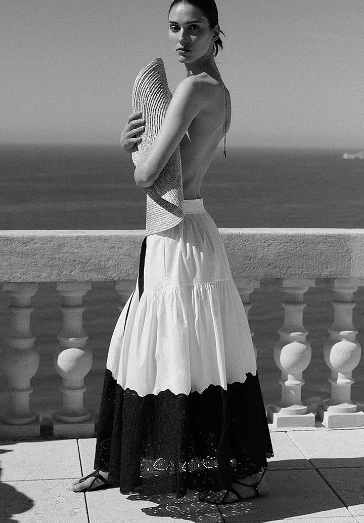 AODA SKIRT