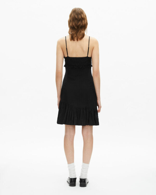 Robe Courte A Bretelle A Dentelle