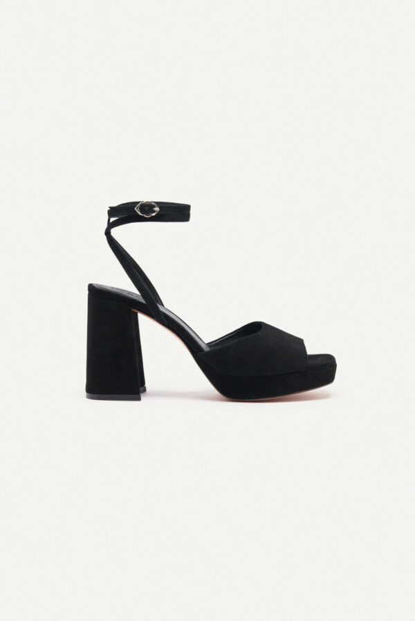 SANDALS CASTRIA