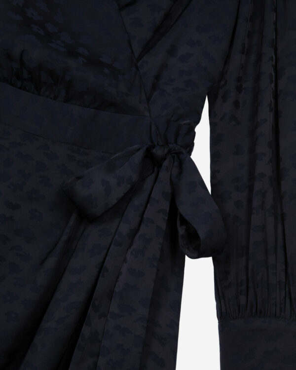 ROBE COURTE DECOLLETE - Imagen 5